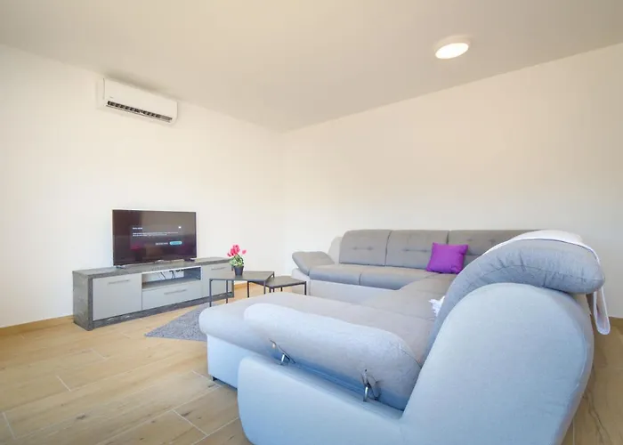 Appartamento Milena-2 By Interhome