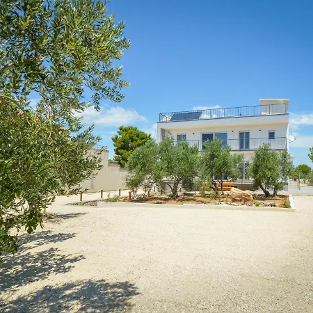 Apartamento Milena-2 By Interhome *