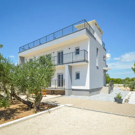 Milena-2 By Interhome Apartamento
